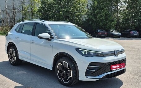 Volkswagen Tiguan, 2024 год, 5 350 000 рублей, 6 фотография