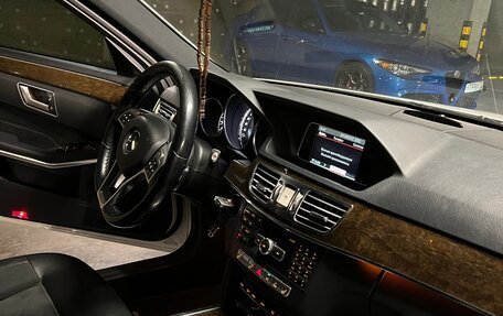 Mercedes-Benz E-Класс, 2013 год, 2 450 000 рублей, 14 фотография