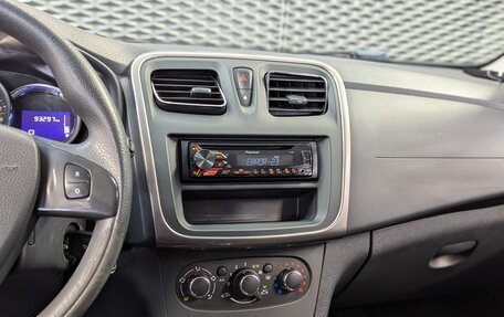 Renault Sandero II рестайлинг, 2017 год, 999 000 рублей, 18 фотография