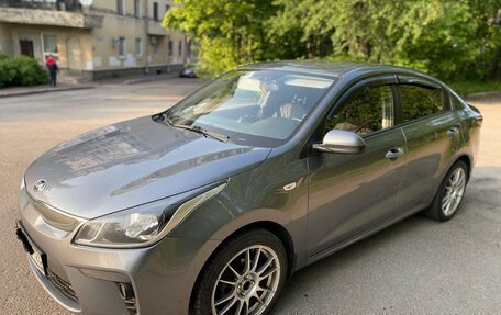KIA Rio IV, 2018 год, 1 300 000 рублей, 4 фотография