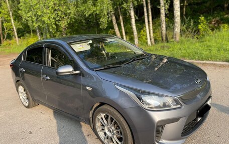 KIA Rio IV, 2018 год, 1 300 000 рублей, 3 фотография