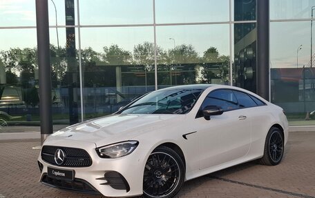 Mercedes-Benz E-Класс, 2020 год, 5 500 000 рублей, 1 фотография