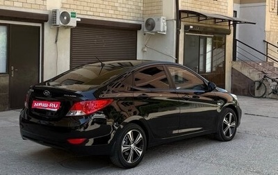 Hyundai Solaris II рестайлинг, 2012 год, 730 000 рублей, 1 фотография