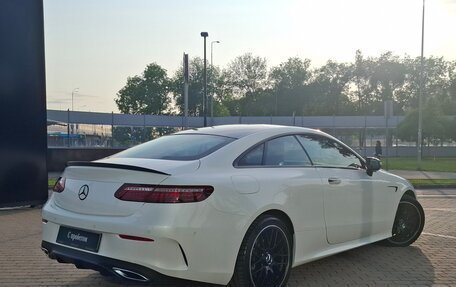 Mercedes-Benz E-Класс, 2020 год, 5 500 000 рублей, 3 фотография