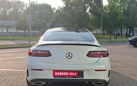 Mercedes-Benz E-Класс, 2020 год, 5 500 000 рублей, 6 фотография