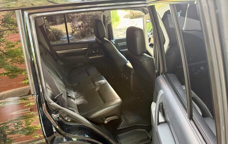 Mitsubishi Pajero IV, 2013 год, 2 250 000 рублей, 6 фотография
