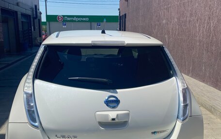 Nissan Leaf I, 2014 год, 750 000 рублей, 5 фотография