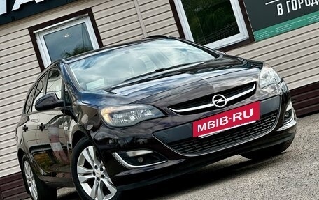 Opel Astra J, 2013 год, 759 999 рублей, 2 фотография