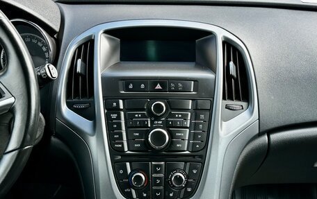 Opel Astra J, 2013 год, 759 999 рублей, 17 фотография