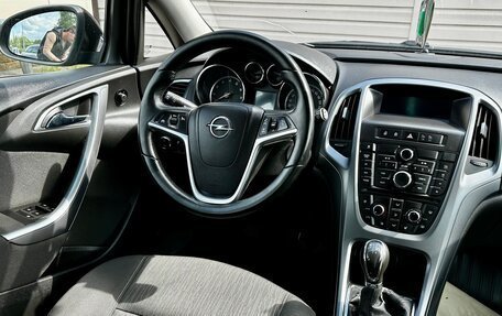 Opel Astra J, 2013 год, 759 999 рублей, 18 фотография