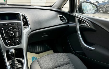 Opel Astra J, 2013 год, 759 999 рублей, 19 фотография