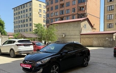 Hyundai Solaris II рестайлинг, 2012 год, 730 000 рублей, 4 фотография