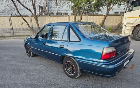 Daewoo Nexia I рестайлинг, 2000 год, 165 000 рублей, 8 фотография