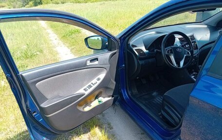 Hyundai Solaris II рестайлинг, 2014 год, 580 000 рублей, 1 фотография