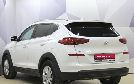 Hyundai Tucson III, 2018 год, 1 995 000 рублей, 3 фотография