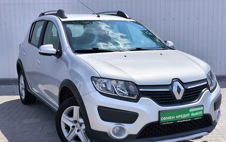 Renault Sandero II рестайлинг, 2018 год, 1 099 000 рублей, 2 фотография
