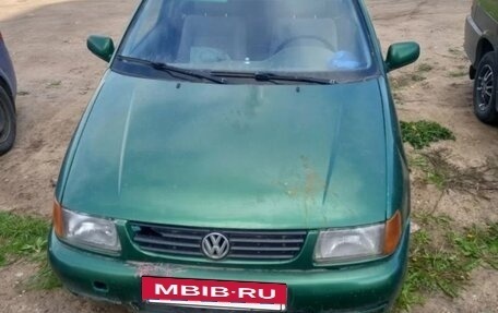 Volkswagen Polo III рестайлинг, 1995 год, 70 000 рублей, 3 фотография