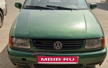 Volkswagen Polo III рестайлинг, 1995 год, 70 000 рублей, 5 фотография
