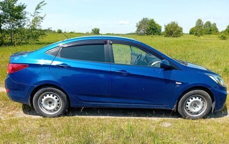 Hyundai Solaris II рестайлинг, 2014 год, 580 000 рублей, 6 фотография