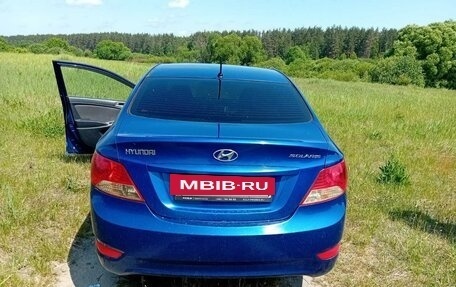Hyundai Solaris II рестайлинг, 2014 год, 580 000 рублей, 3 фотография