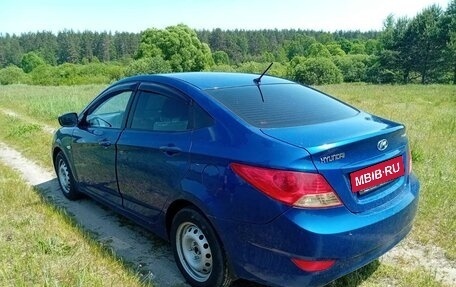 Hyundai Solaris II рестайлинг, 2014 год, 580 000 рублей, 5 фотография