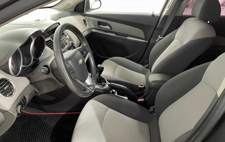 Chevrolet Cruze II, 2010 год, 649 000 рублей, 12 фотография