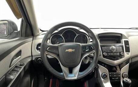 Chevrolet Cruze II, 2010 год, 649 000 рублей, 16 фотография