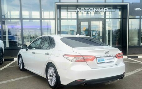 Toyota Camry, 2019 год, 3 199 000 рублей, 7 фотография