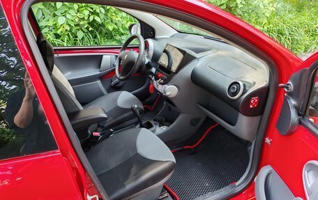 Peugeot 107 I рестайлинг, 2011 год, 499 000 рублей, 12 фотография