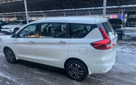 Suzuki Ertiga II, 2023 год, 2 350 000 рублей, 2 фотография
