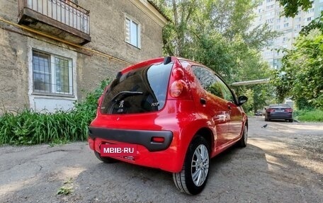 Peugeot 107 I рестайлинг, 2011 год, 499 000 рублей, 15 фотография