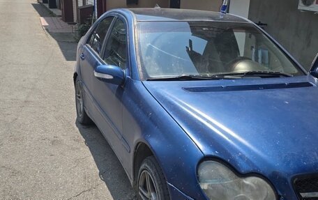 Mercedes-Benz C-Класс, 2004 год, 400 000 рублей, 1 фотография