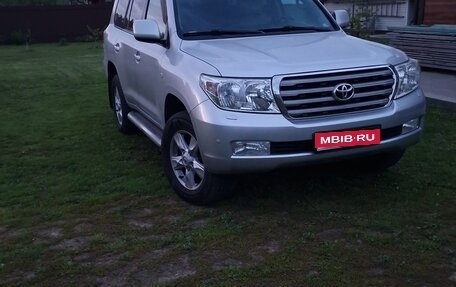 Toyota Land Cruiser 200, 2008 год, 2 800 000 рублей, 1 фотография