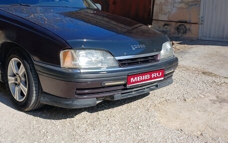Opel Omega A, 1992 год, 200 000 рублей, 1 фотография