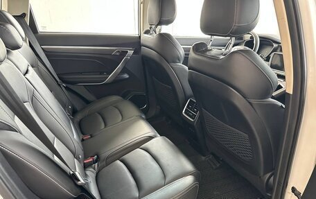 Geely Atlas, 2022 год, 1 800 000 рублей, 25 фотография