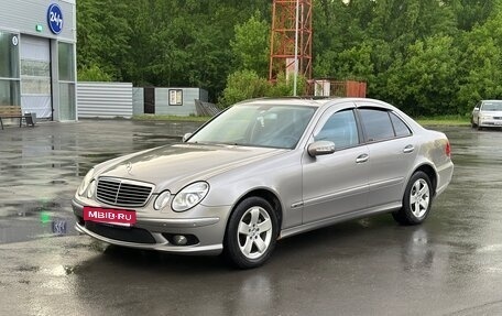 Mercedes-Benz E-Класс, 2003 год, 1 299 000 рублей, 2 фотография