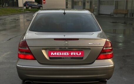 Mercedes-Benz E-Класс, 2003 год, 1 299 000 рублей, 13 фотография