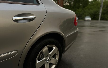 Mercedes-Benz E-Класс, 2003 год, 1 299 000 рублей, 34 фотография
