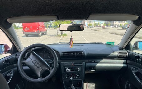 Audi A4, 1996 год, 690 000 рублей, 8 фотография