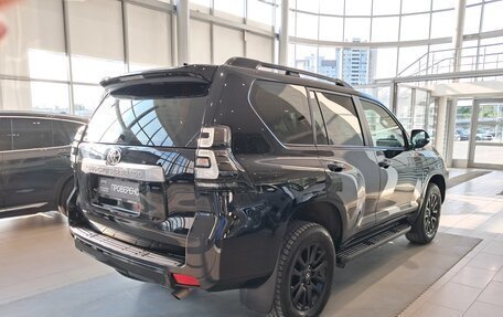 Toyota Land Cruiser Prado 150 рестайлинг 2, 2020 год, 6 328 000 рублей, 9 фотография