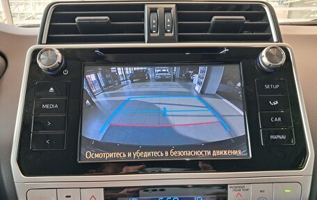 Toyota Land Cruiser Prado 150 рестайлинг 2, 2020 год, 6 328 000 рублей, 23 фотография