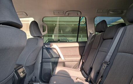 Toyota Land Cruiser Prado 150 рестайлинг 2, 2020 год, 6 328 000 рублей, 16 фотография