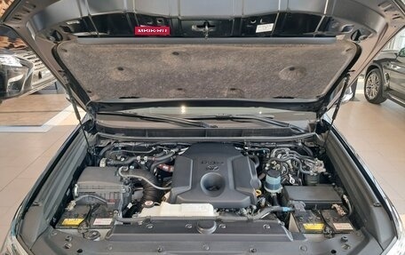 Toyota Land Cruiser Prado 150 рестайлинг 2, 2020 год, 6 328 000 рублей, 13 фотография