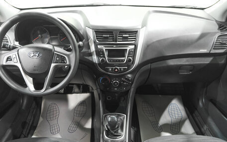 Hyundai Solaris II рестайлинг, 2016 год, 1 049 000 рублей, 11 фотография
