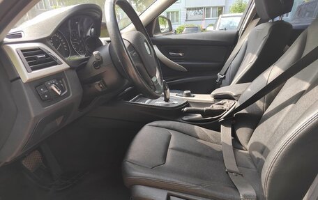 BMW 3 серия, 2015 год, 1 590 000 рублей, 17 фотография