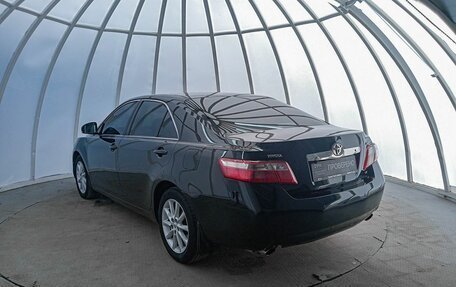 Toyota Camry, 2010 год, 1 030 000 рублей, 8 фотография