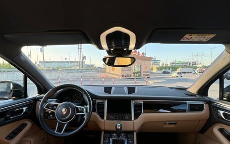 Porsche Macan I рестайлинг, 2016 год, 4 000 000 рублей, 3 фотография