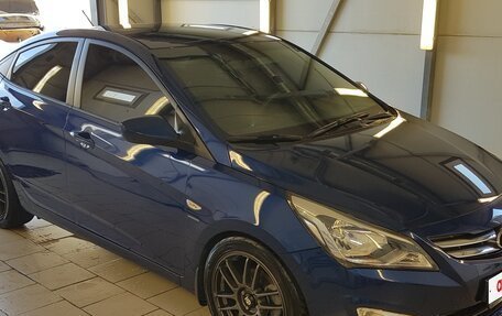 Hyundai Solaris II рестайлинг, 2015 год, 1 300 000 рублей, 2 фотография