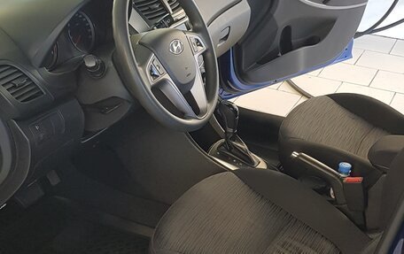 Hyundai Solaris II рестайлинг, 2015 год, 1 300 000 рублей, 13 фотография
