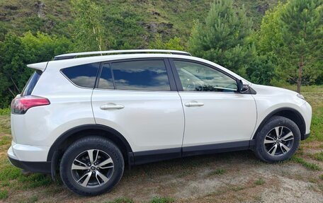 Toyota RAV4, 2015 год, 2 100 000 рублей, 3 фотография